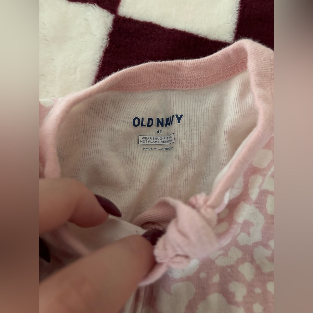 Carters/Old Navy 4T bundle pajamas EUC - Picture 4 of 12